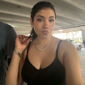 Meet your Posher, Avril